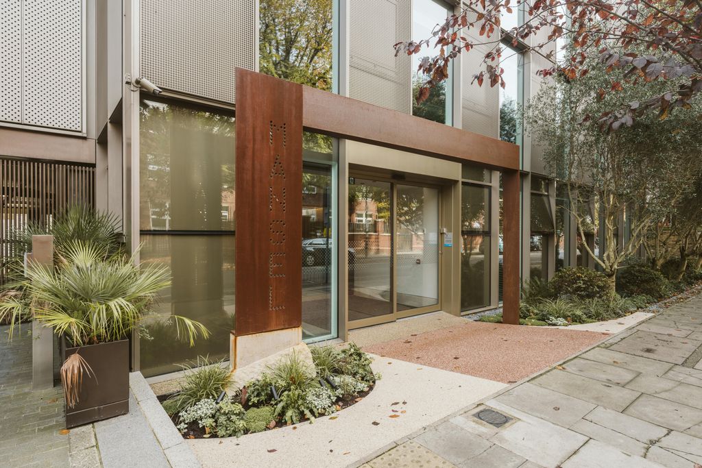 Property photo 1 of 9 241017 Mansel Court05.Jpg