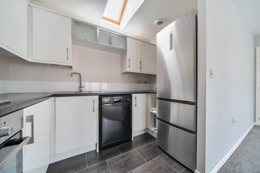 Property photo 3 of 23 Kitchen