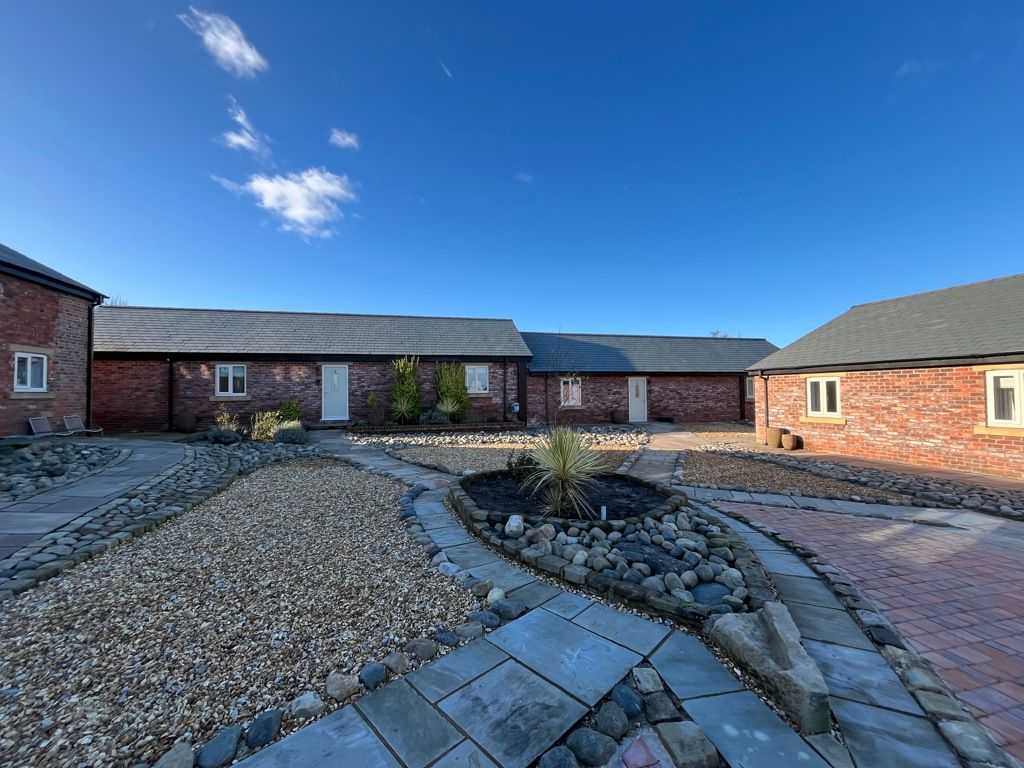 Property photo 2 of 8 Photo 6