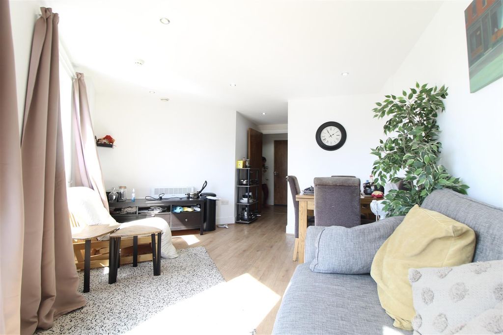 Property photo 3 of 9 Img_6556.Jpg