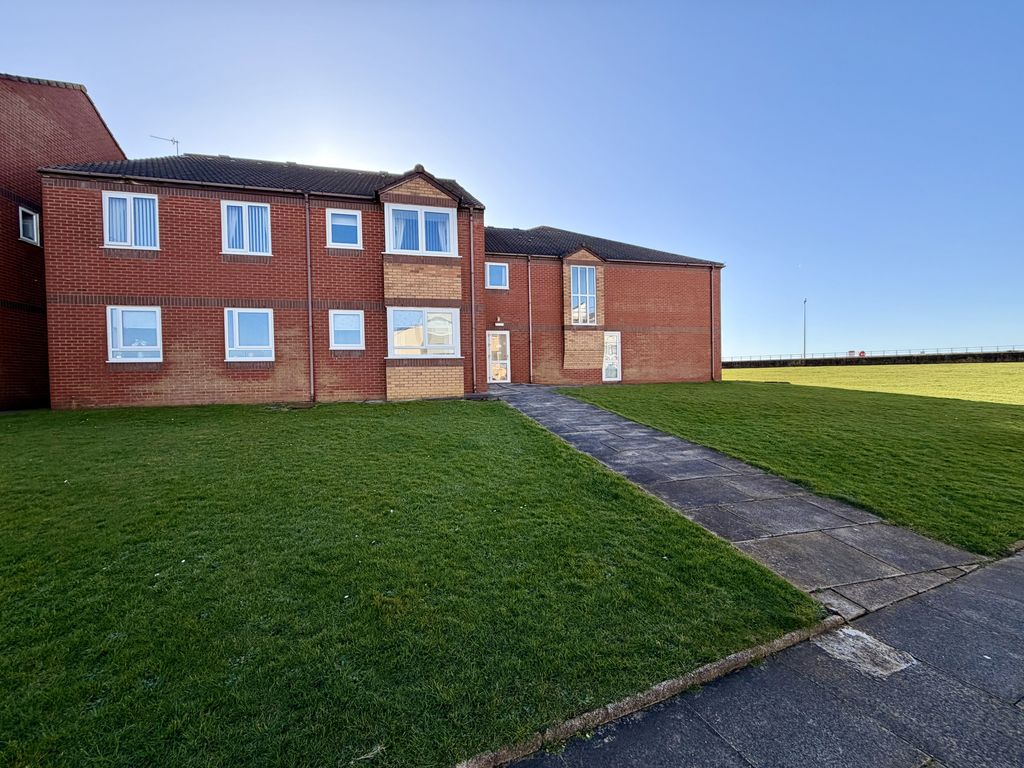 Property photo 2 of 25