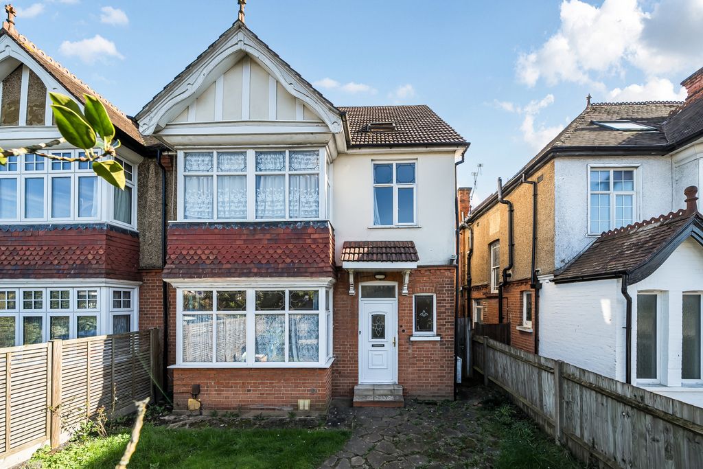 Property photo 1 of 16 Picture No. 02