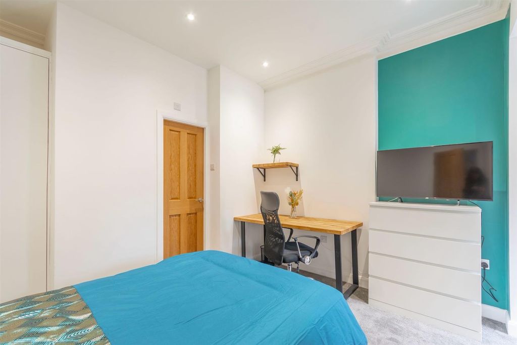 Property photo 3 of 11 59.Jpg