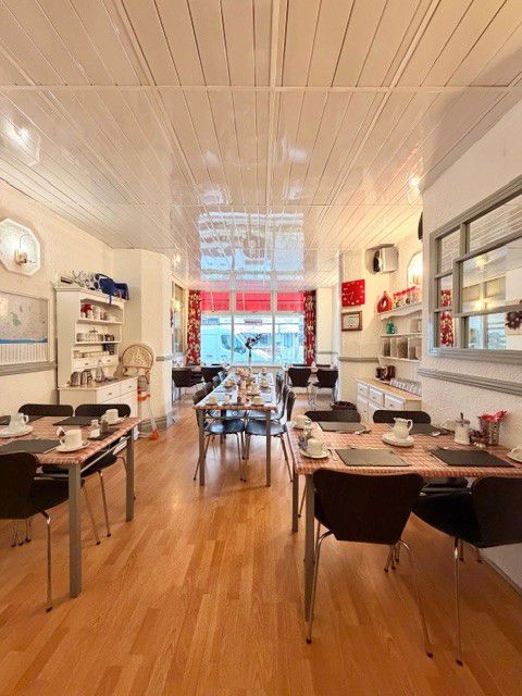 Property photo 3 of 18