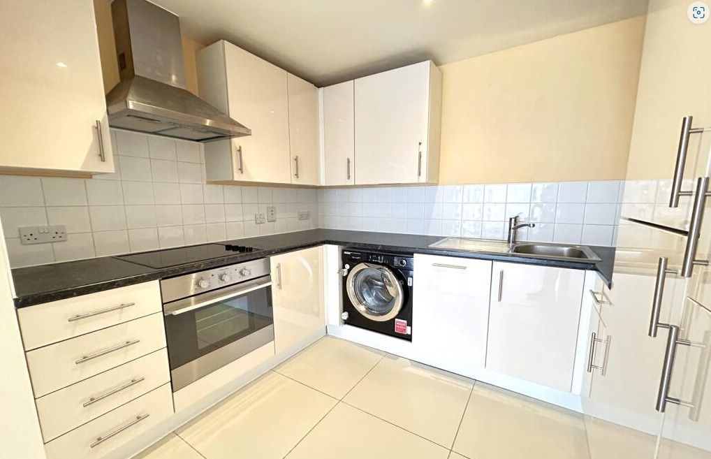 Property photo 2 of 9