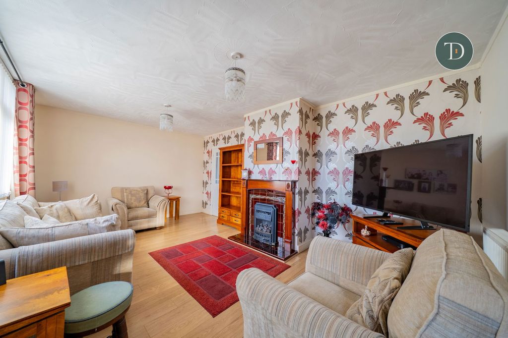 Property photo 3 of 24