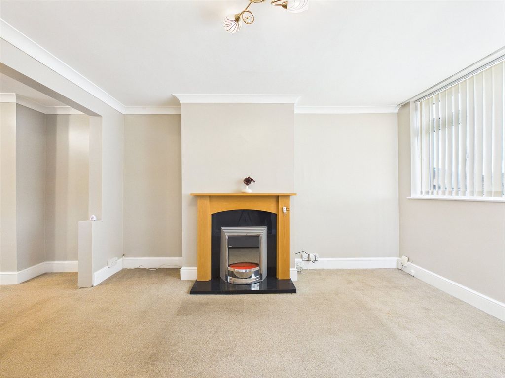 Property photo 3 of 16 Picture No. 06