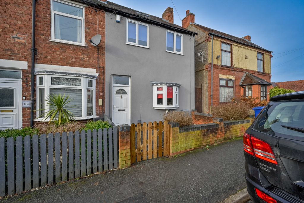 Property photo 1 of 17 Front Aspect