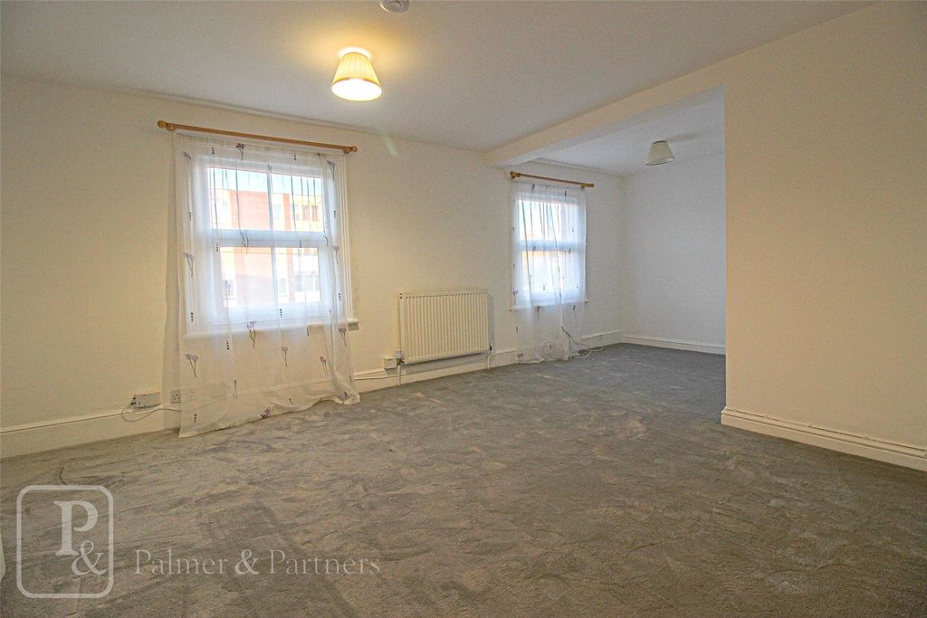 Property photo 2 of 6 Living Room