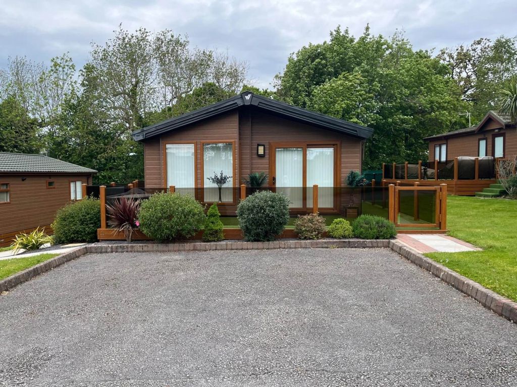 Property photo 3 of 37