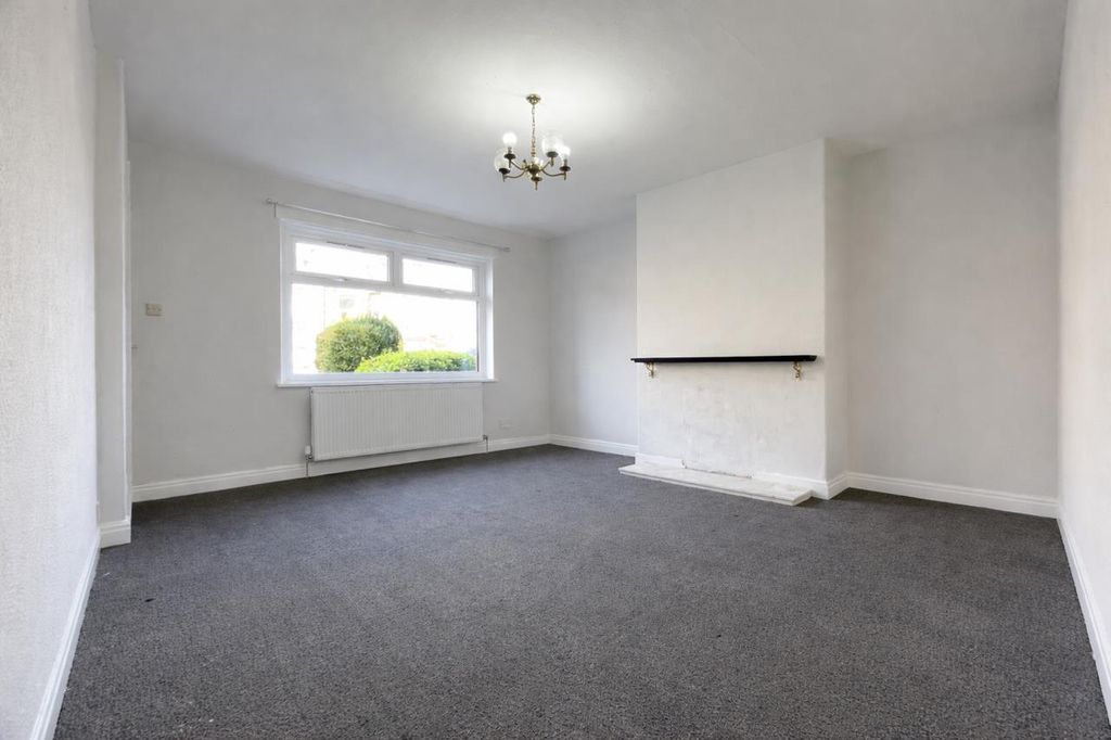 Property photo 3 of 10 Image