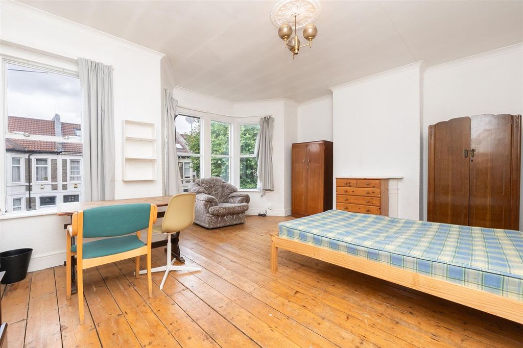 Property photo 3 of 11 76-Sefton-Park-Bs7-9Al-30.Jpg