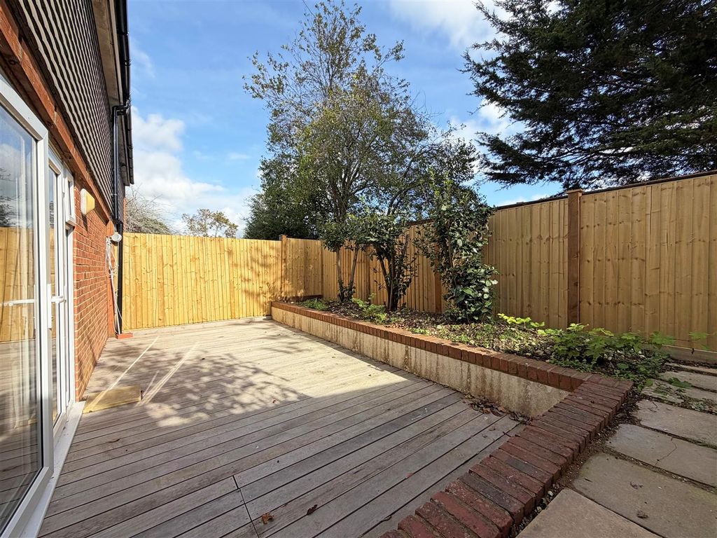 Property photo 2 of 10 8Lrgdna.Jpg