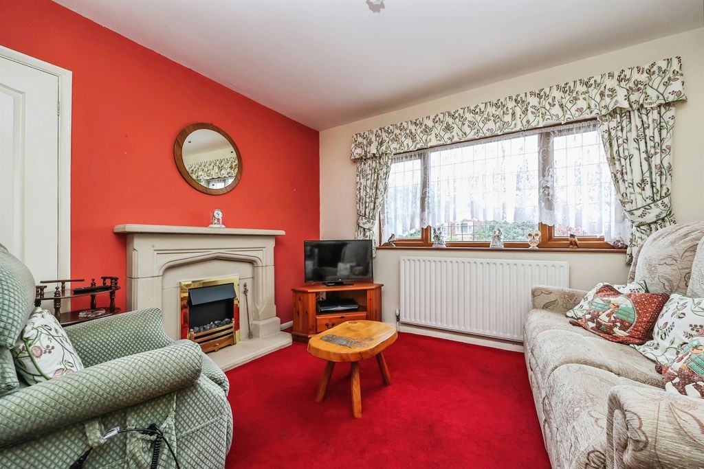 Property photo 3 of 17