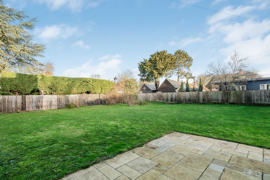 Property photo 3 of 28 Garden