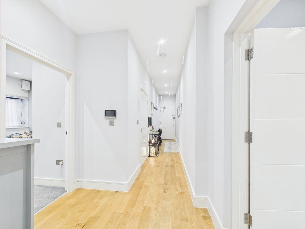 Property photo 3 of 15 Hallway