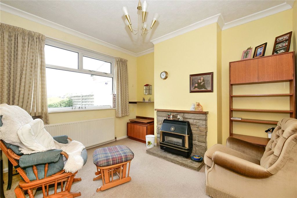 Property photo 3 of 16 Picture No. 01