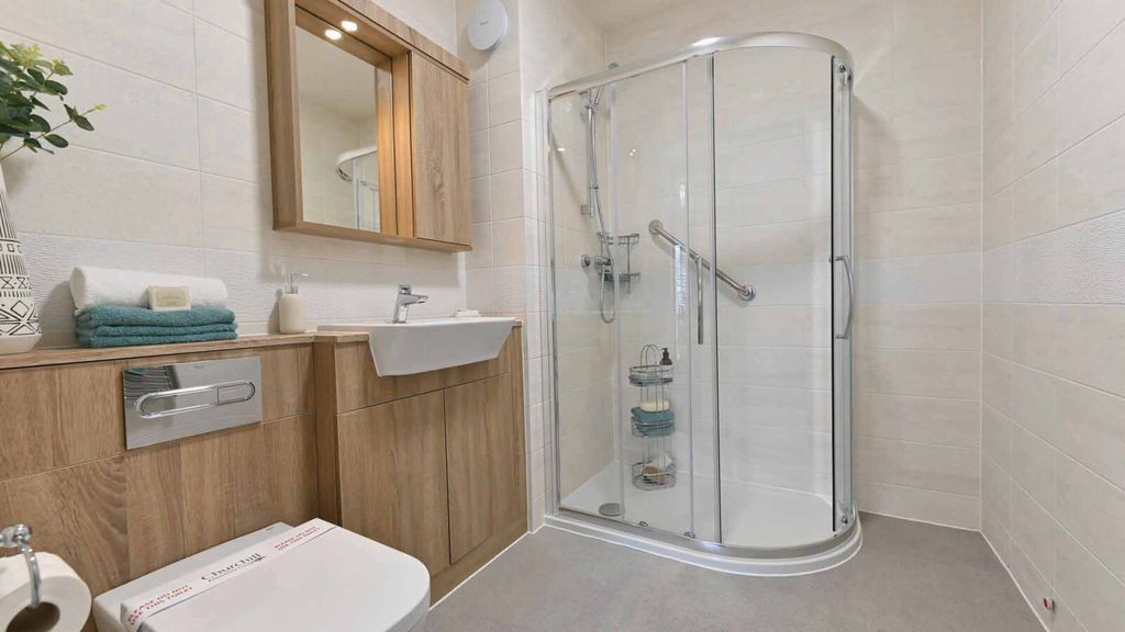 Property photo 3 of 18 6