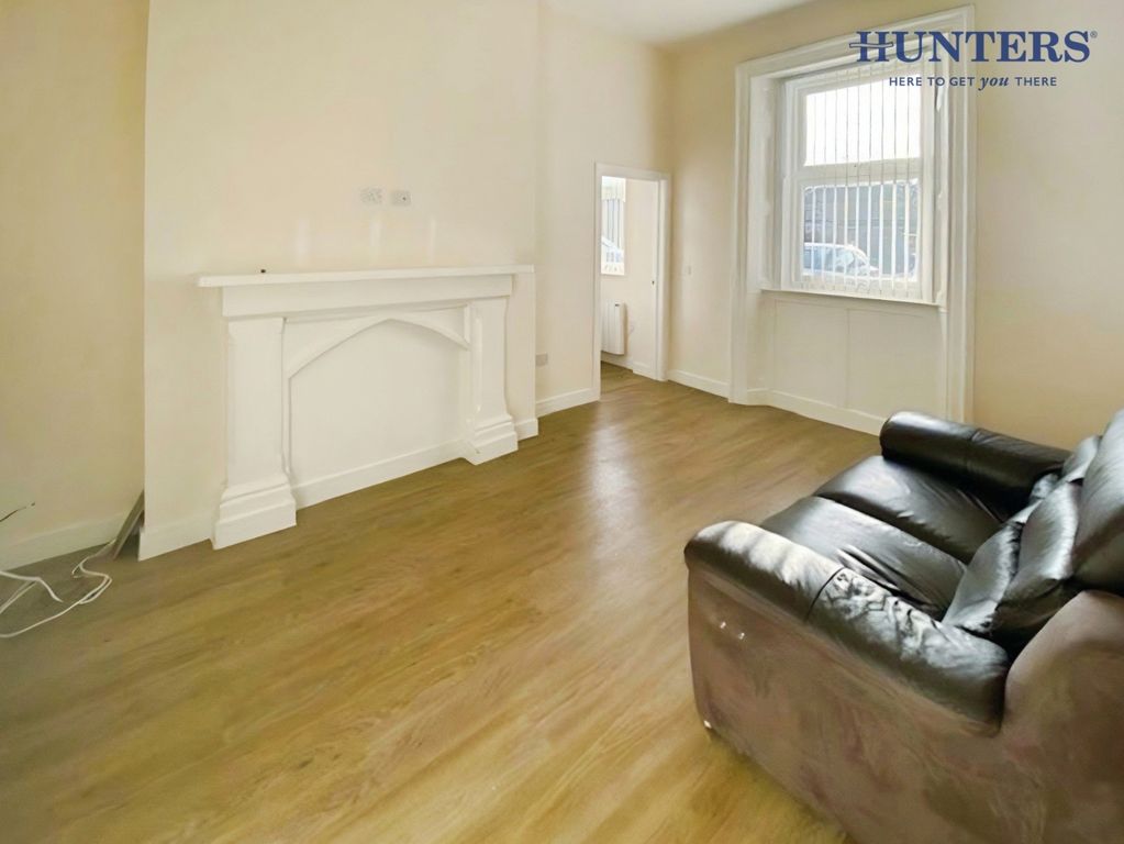 Property photo 3 of 7 Pbox-Img.Jpg