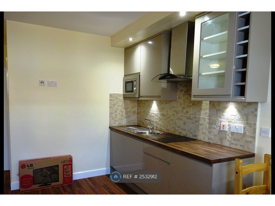 Property photo 1 of 5 Kitchen