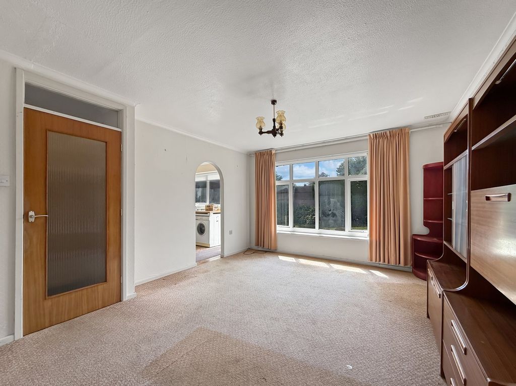 Property photo 3 of 14