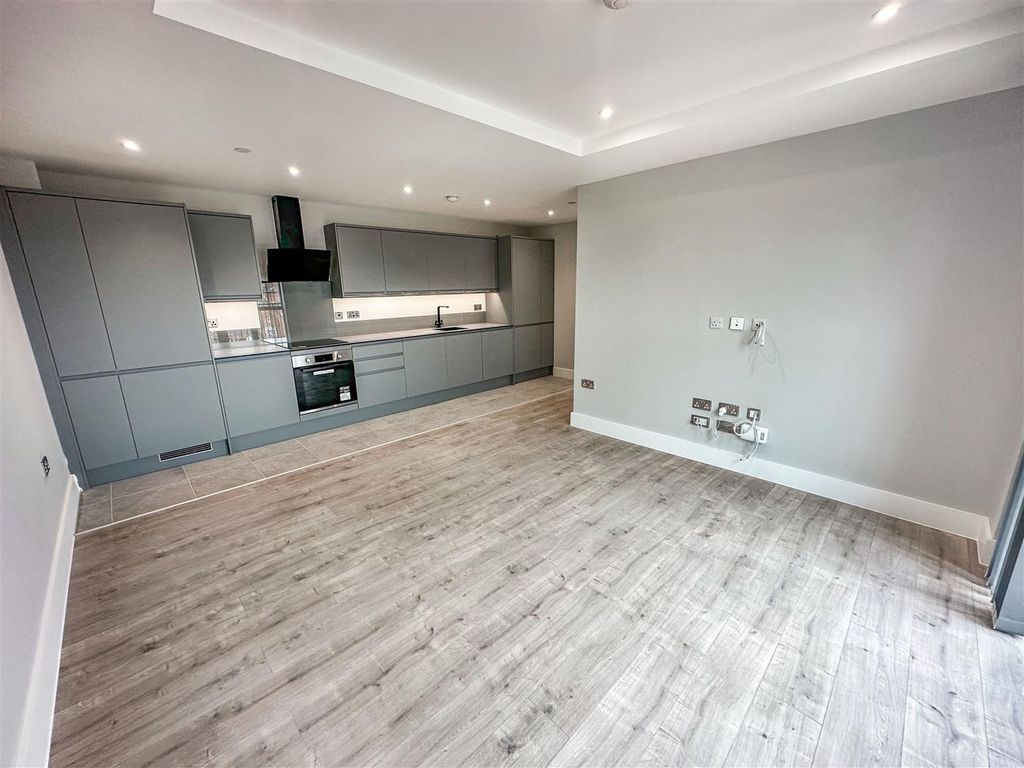 Property photo 3 of 7 Img_2899.Jpg
