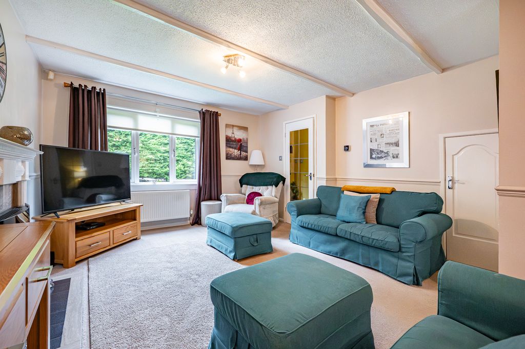 Property photo 3 of 47