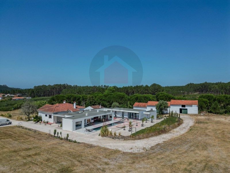 Property photo 2 of 43