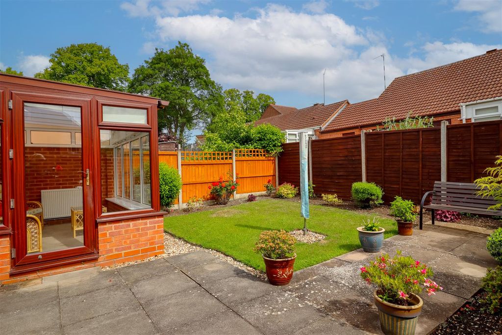Property photo 2 of 23