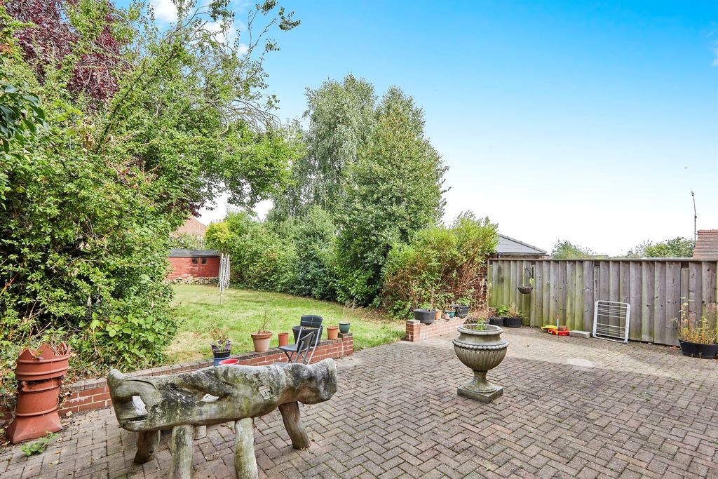 Property photo 3 of 17