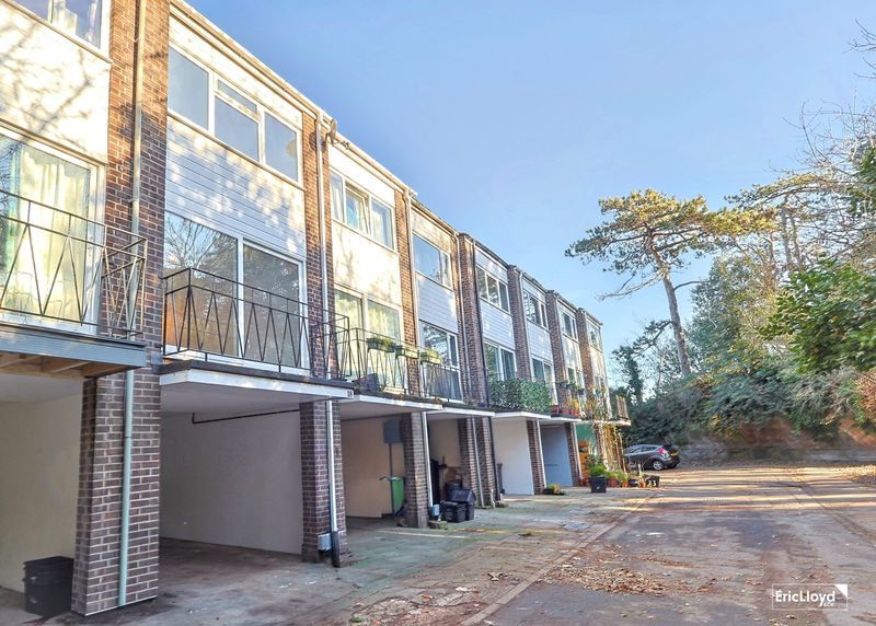 Property photo 1 of 12 Photo 12