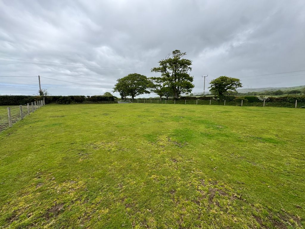 Property photo 3 of 65