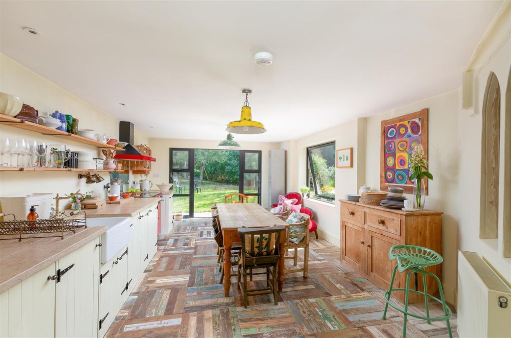 Property photo 2 of 29 Sandridge Tower-59.Jpg