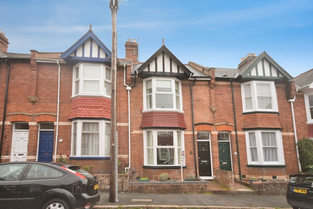 Property photo 1 of 8