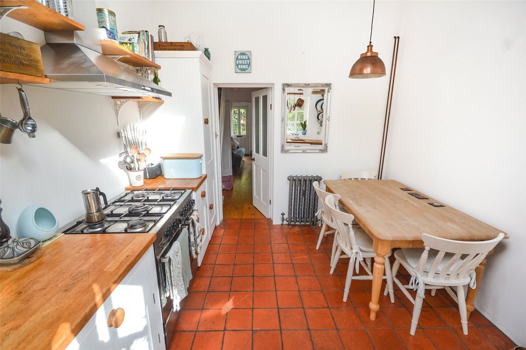 Property photo 2 of 11 Picture No. 04