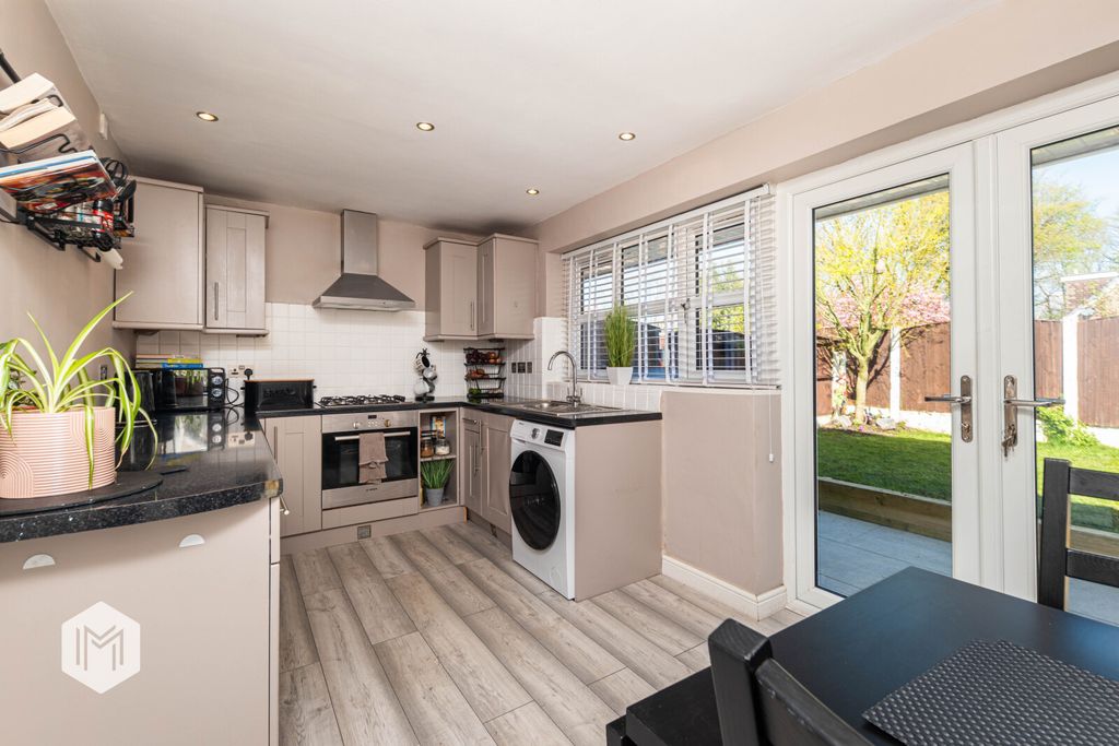 Property photo 3 of 20 Picture No. 13