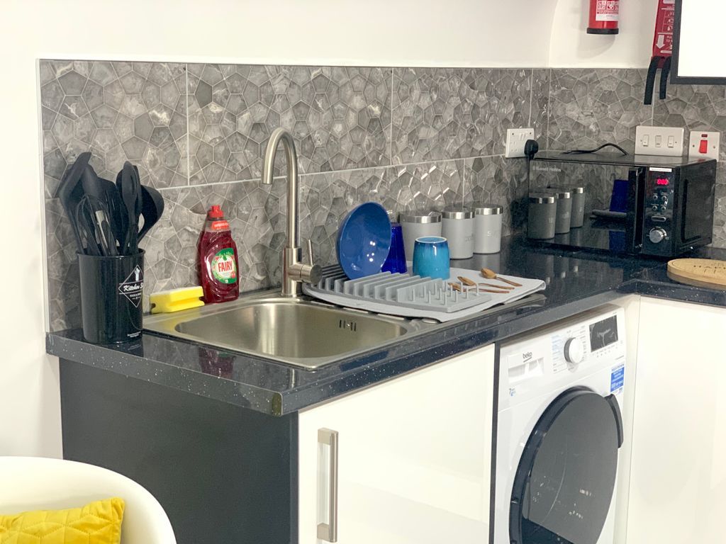 Property photo 2 of 4 Master Bedroom