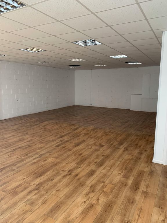 Property photo 3 of 7 Image 7