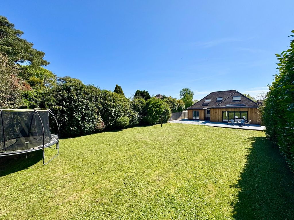 Property photo 3 of 26