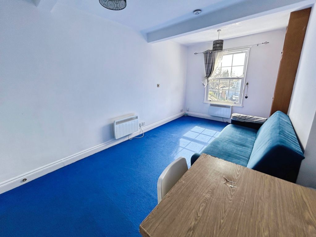 Property photo 2 of 6 Pbox-Img.Jpeg