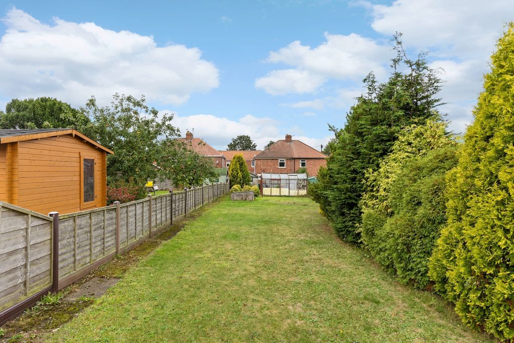 Property photo 2 of 15 Rear Garden
