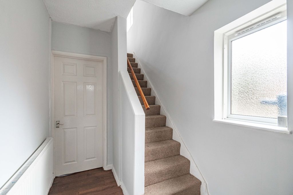 Property photo 2 of 13 Photo 5