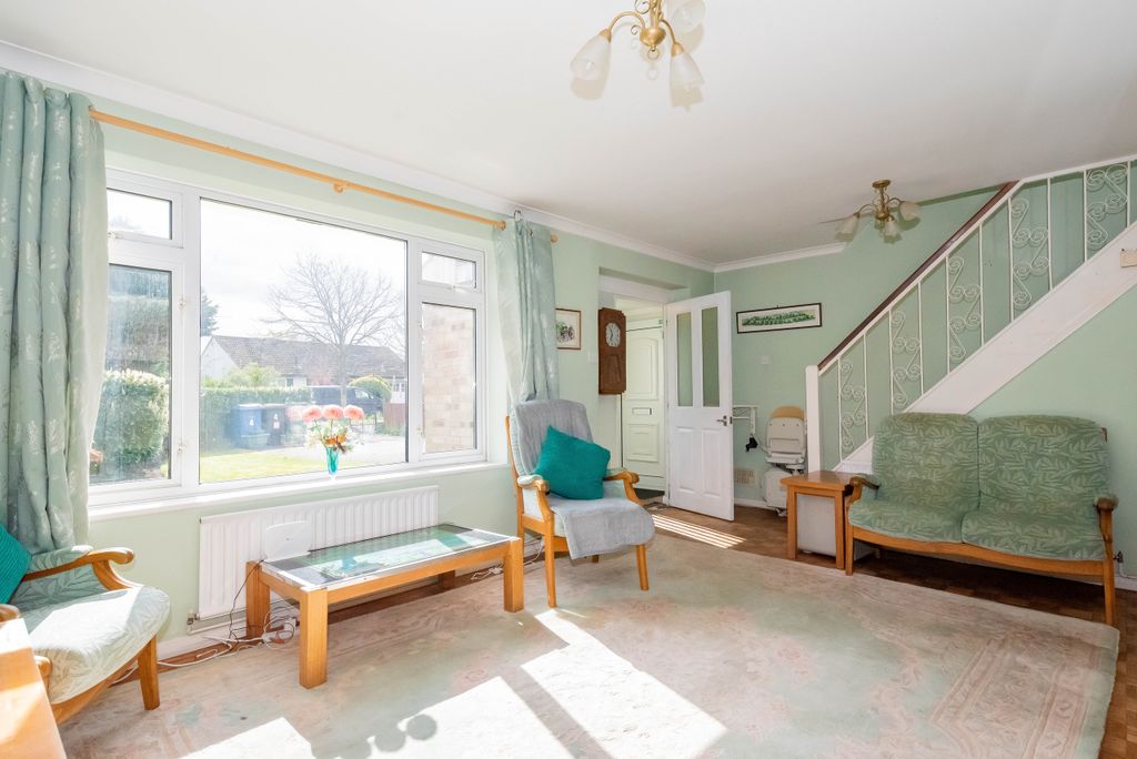 Property photo 3 of 19 Living Room