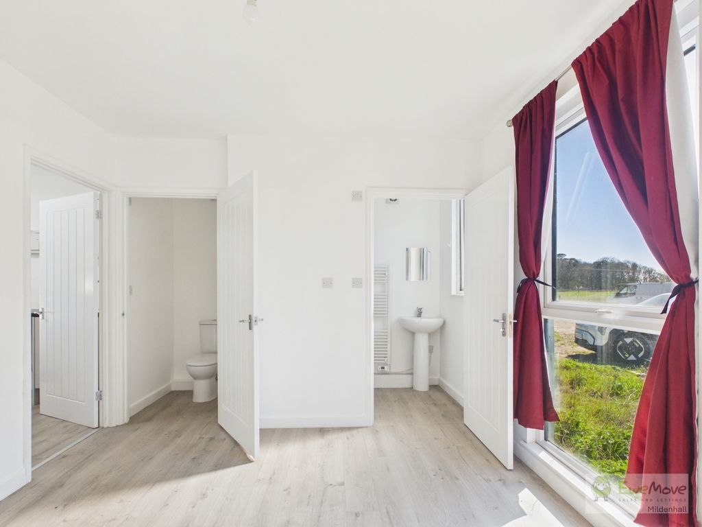 Property photo 3 of 14 Cam03603G0-Pr0067-Still006