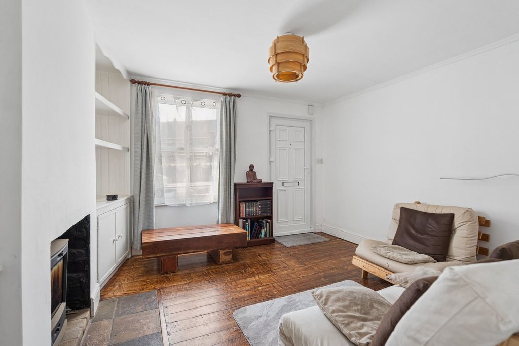 Property photo 2 of 15