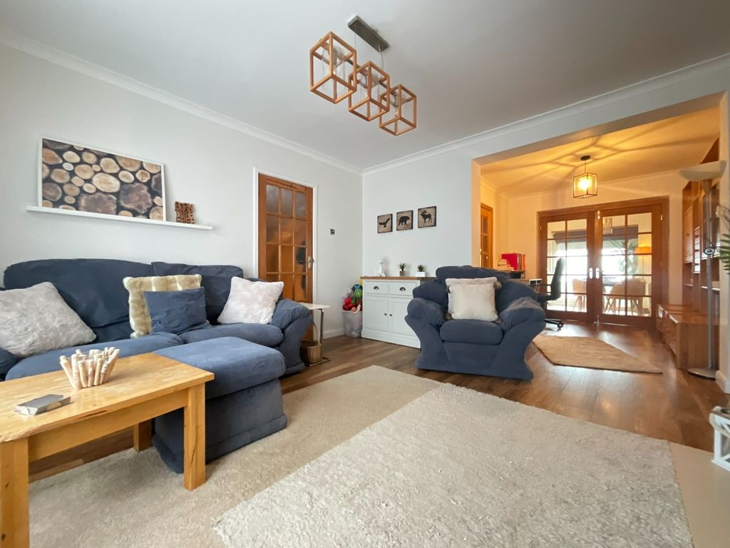 Property photo 2 of 33 3301525