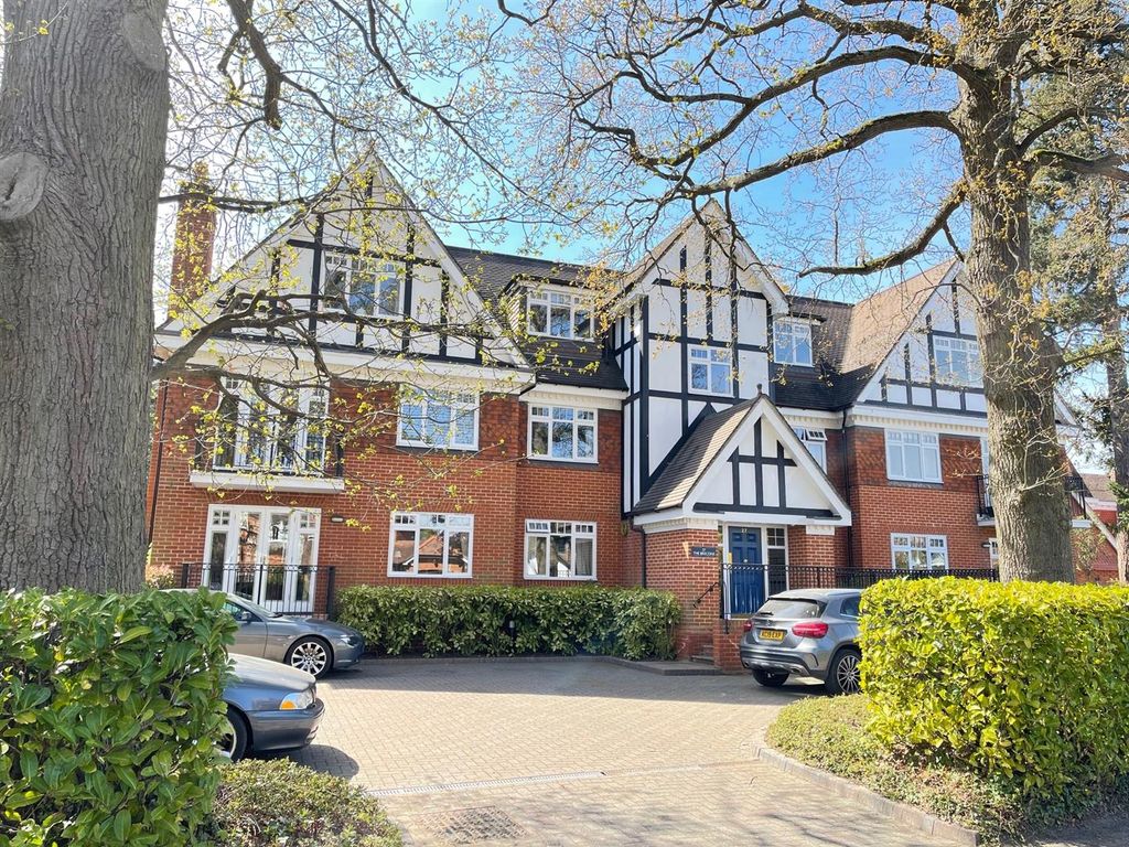 Property photo 1 of 12