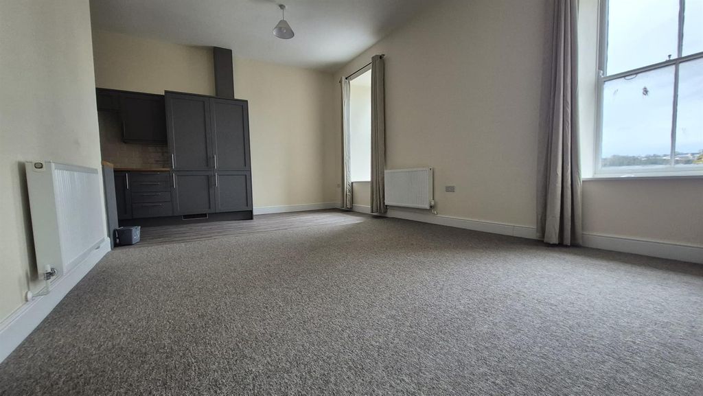 Property photo 3 of 14 Living Room 2.Jpeg