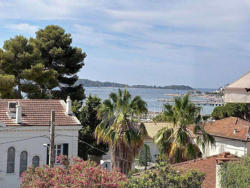 Property photo 1 of 17 Palm Beach | 4 Rooms Completely Renovated | Terrace With Breathtaking Sea View