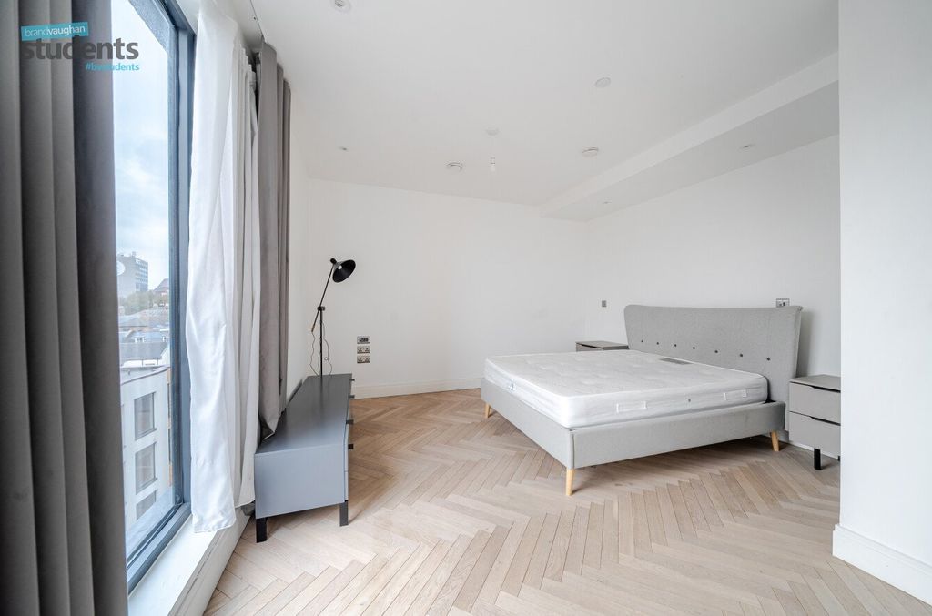 Property photo 3 of 11 86B75530-4Cde-46B...